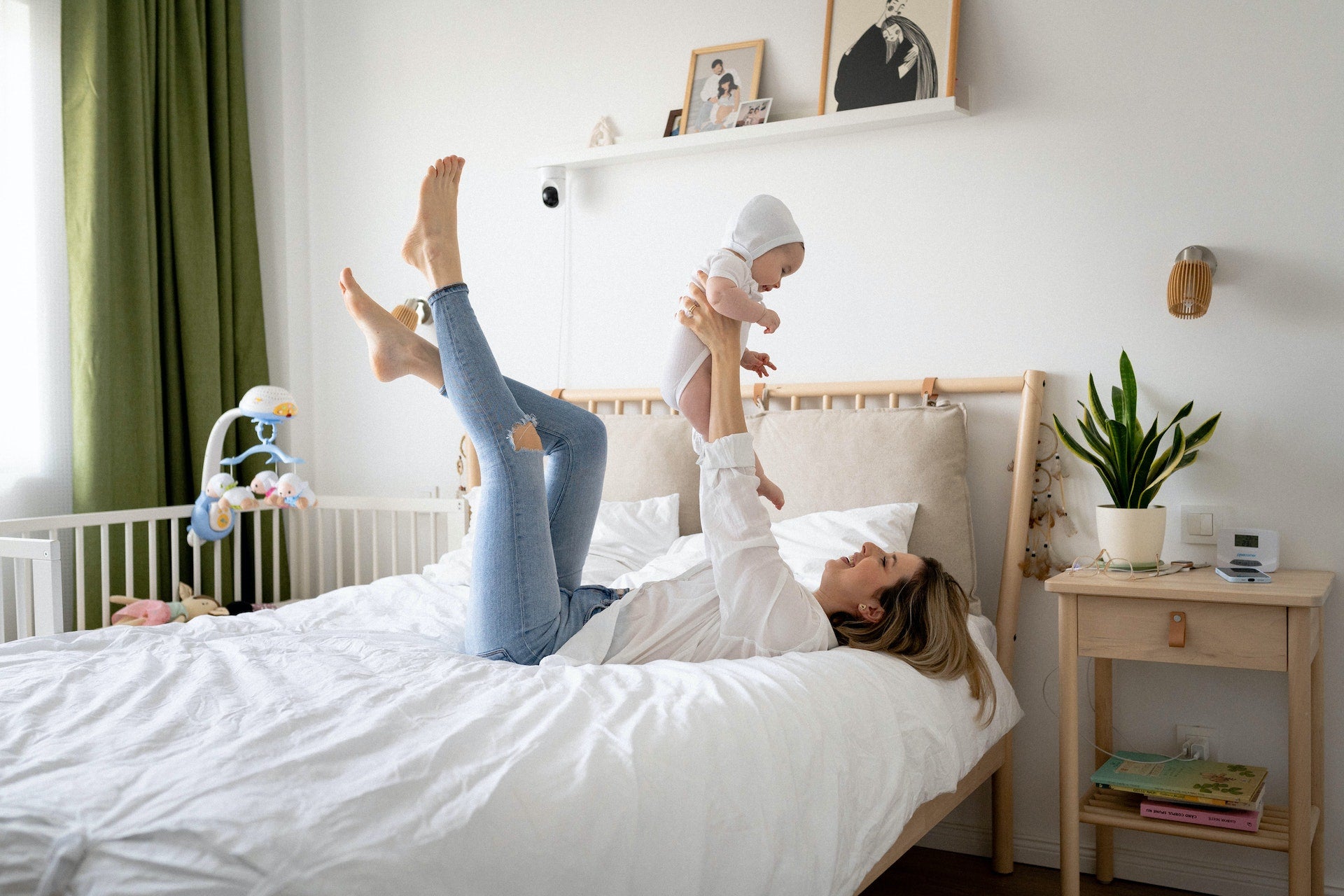 Surviving the First Month with Your Newborn: Tips for New Parents | 123 ...