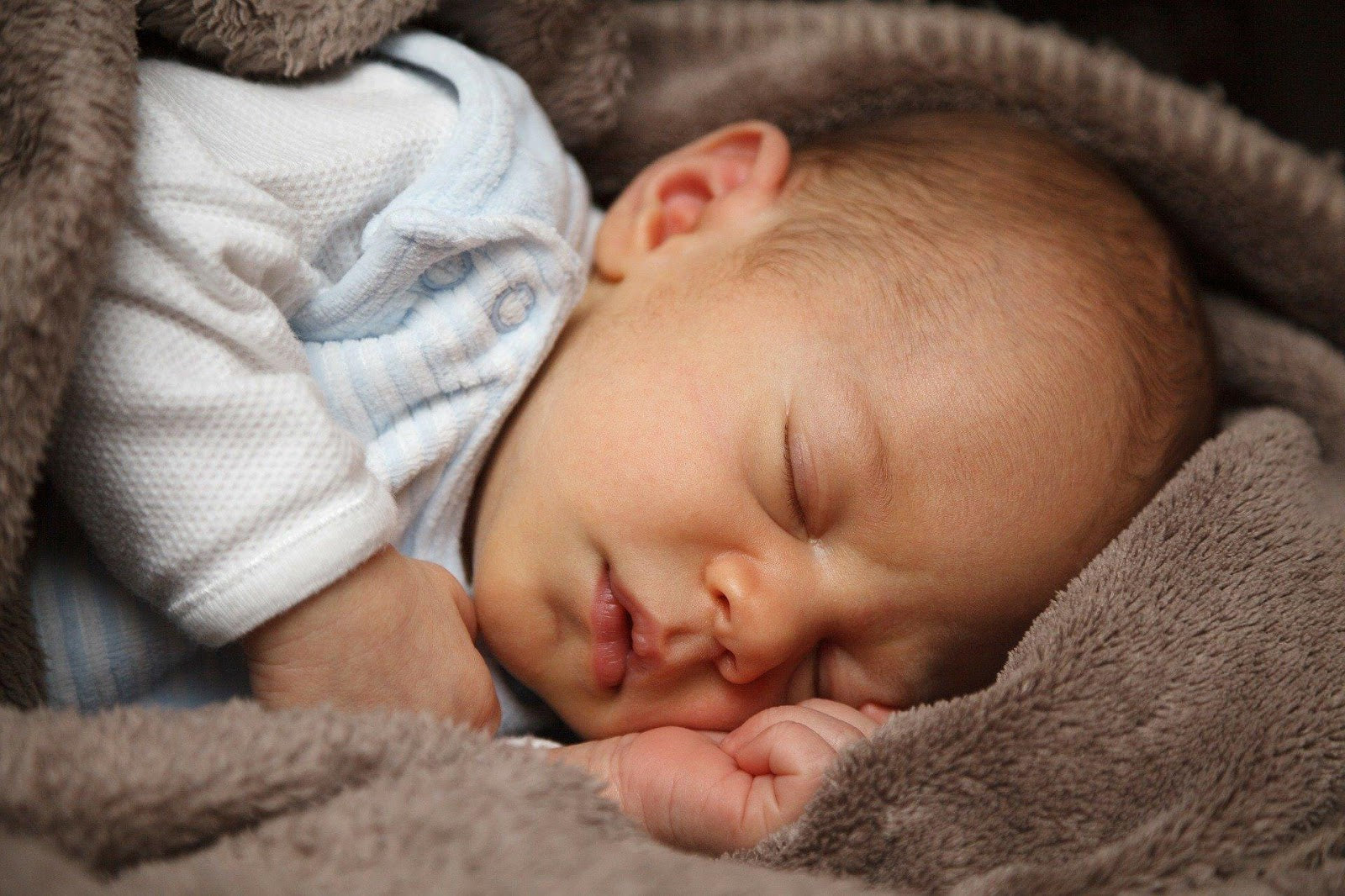 How to get your baby to sleep without being held 123 Baby Box