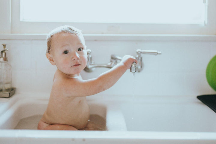 Baby in the bathtub 