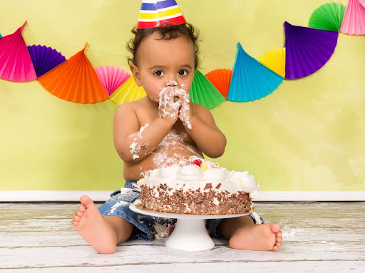 Babies aren’t exactly known for restraint. Which is why smash cakes are all the rage.